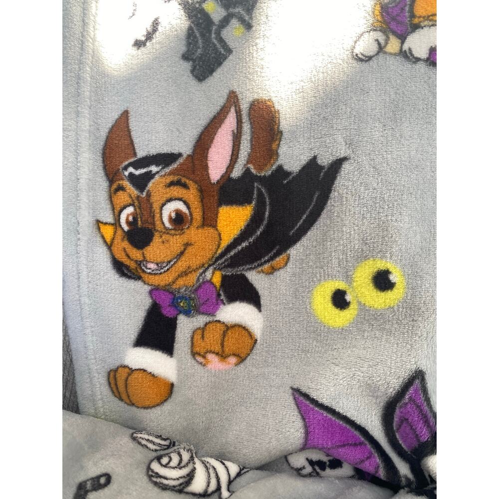 Paw Patrol Halloween Throw Blanket 50x70 – Chase Skye Vampires Mummies Ghosts